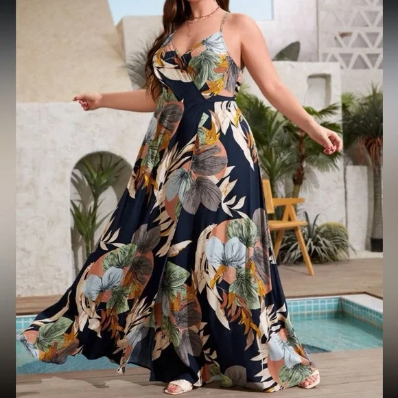 Boho Plus Size Cottagecore Floral Print Slit Backless Maxi Dress - Picture 3 of 5